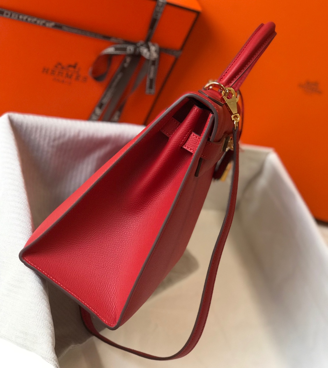 Hermes Kelly 32cm Handbag Shoulder Bag in Dark Red Epsom Leather